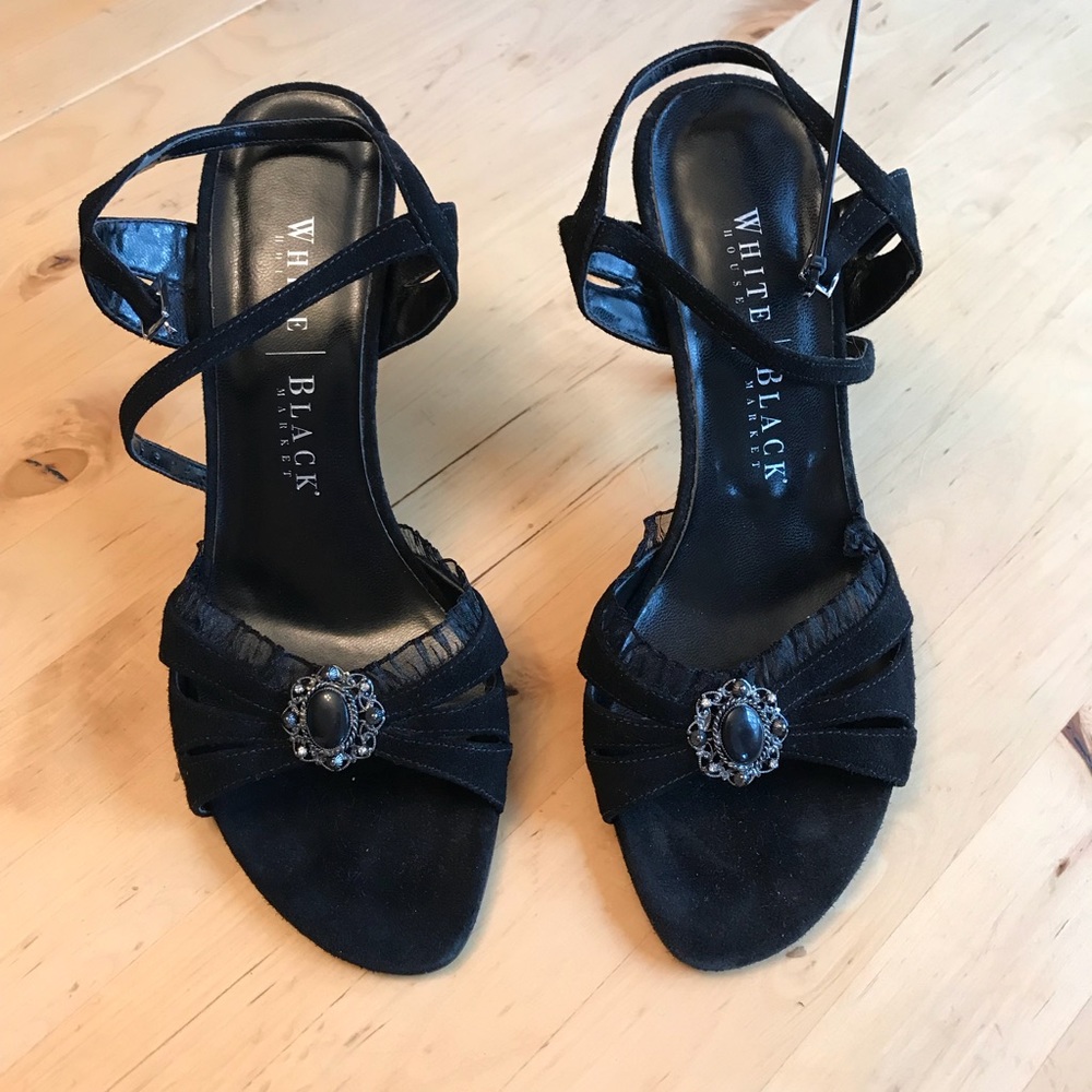 White House black market stilettos sz6.5